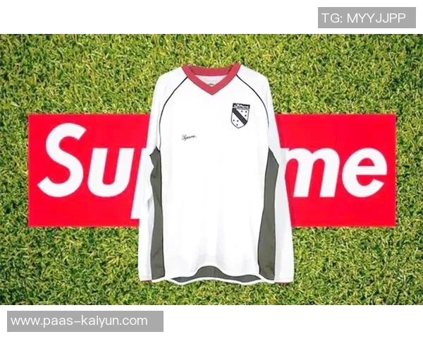 奇葩足球服的奇幻之旅揭示了运动与时尚的奇妙碰撞与无限创意