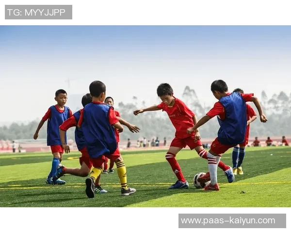 昆明足球队诚邀热爱足球的你加入我们共同追逐梦想的旅程